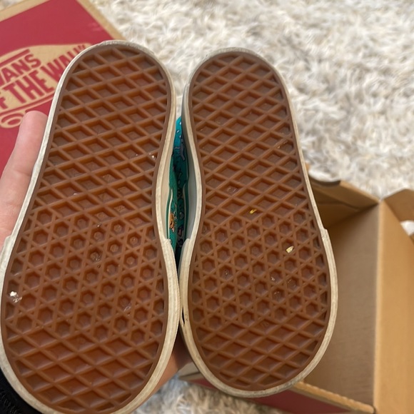 2 pairs toddler vans - Picture 10 of 11